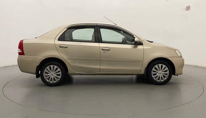 2015 Toyota Etios V, Petrol, Manual, 63,018 km, Right Side