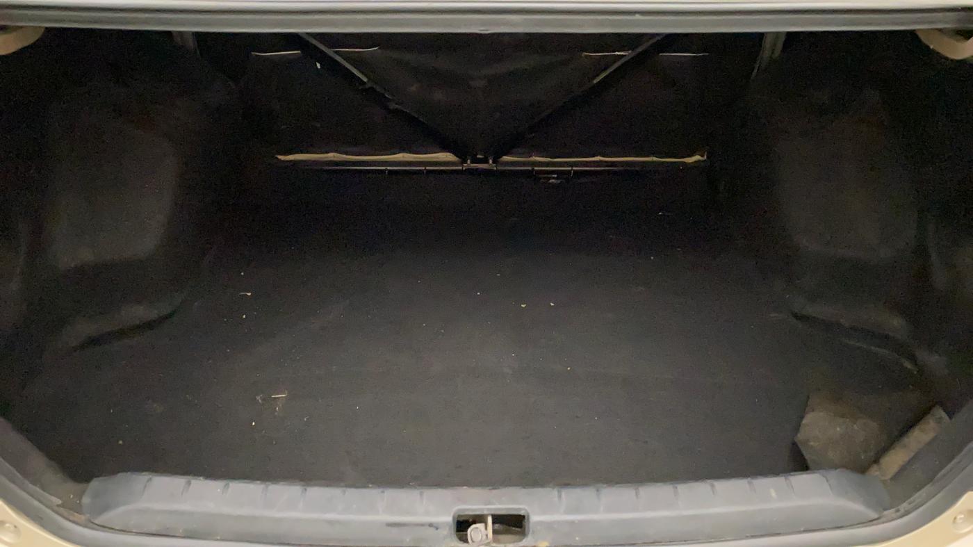 2015 Toyota Etios V, Petrol, Manual, 63,018 km, Boot Inside