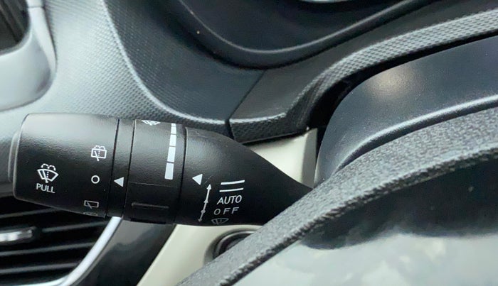 2021 Tata NEXON XZA PLUS SUNROOF DIESEL DUAL TONE, Diesel, Automatic, 29,671 km, Rain Sensing Wipers