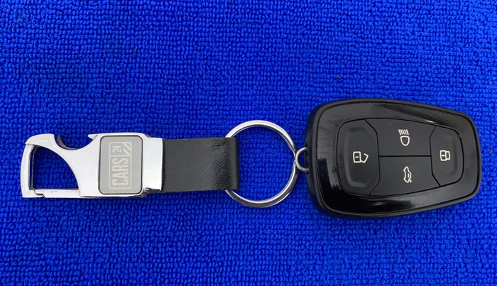 2021 Tata NEXON XZA PLUS SUNROOF DIESEL DUAL TONE, Diesel, Automatic, 29,671 km, Key Close Up