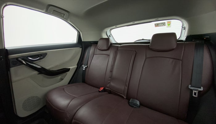 2021 Tata NEXON XZA PLUS SUNROOF DIESEL DUAL TONE, Diesel, Automatic, 29,671 km, Right Side Rear Door Cabin