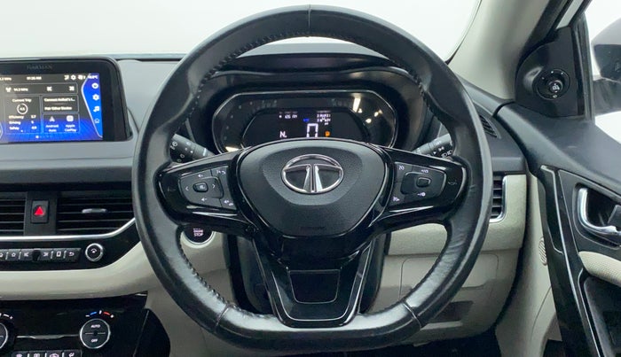 2021 Tata NEXON XZA PLUS SUNROOF DIESEL DUAL TONE, Diesel, Automatic, 29,671 km, Steering Wheel Close Up