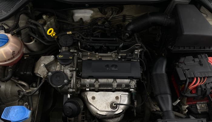 2017 Volkswagen Polo HIGHLINE1.2L, Petrol, Manual, 1,21,096 km, Engine View