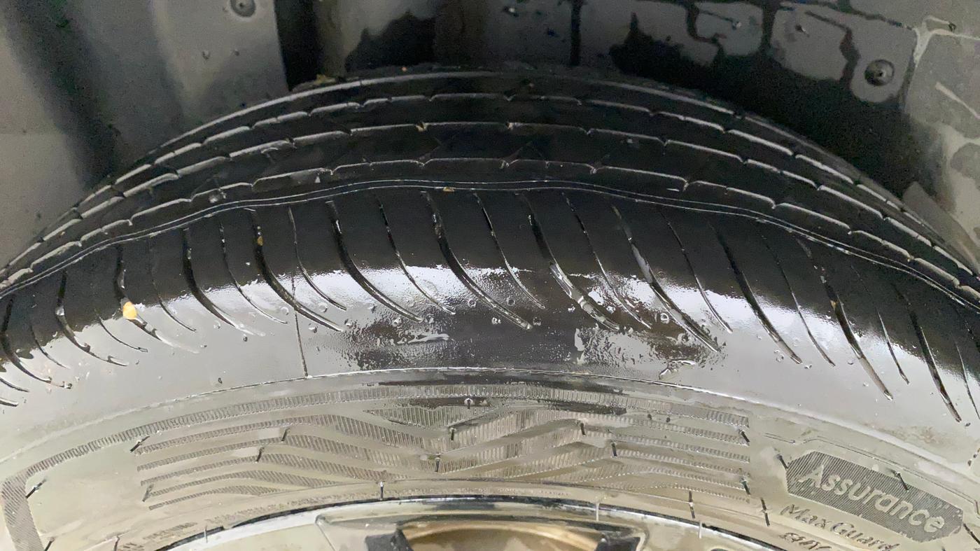 2020 MG HECTOR SHARP 1.5 DCT PETROL, Petrol, Automatic, 64,041 km, Right Rear Tyre Tread