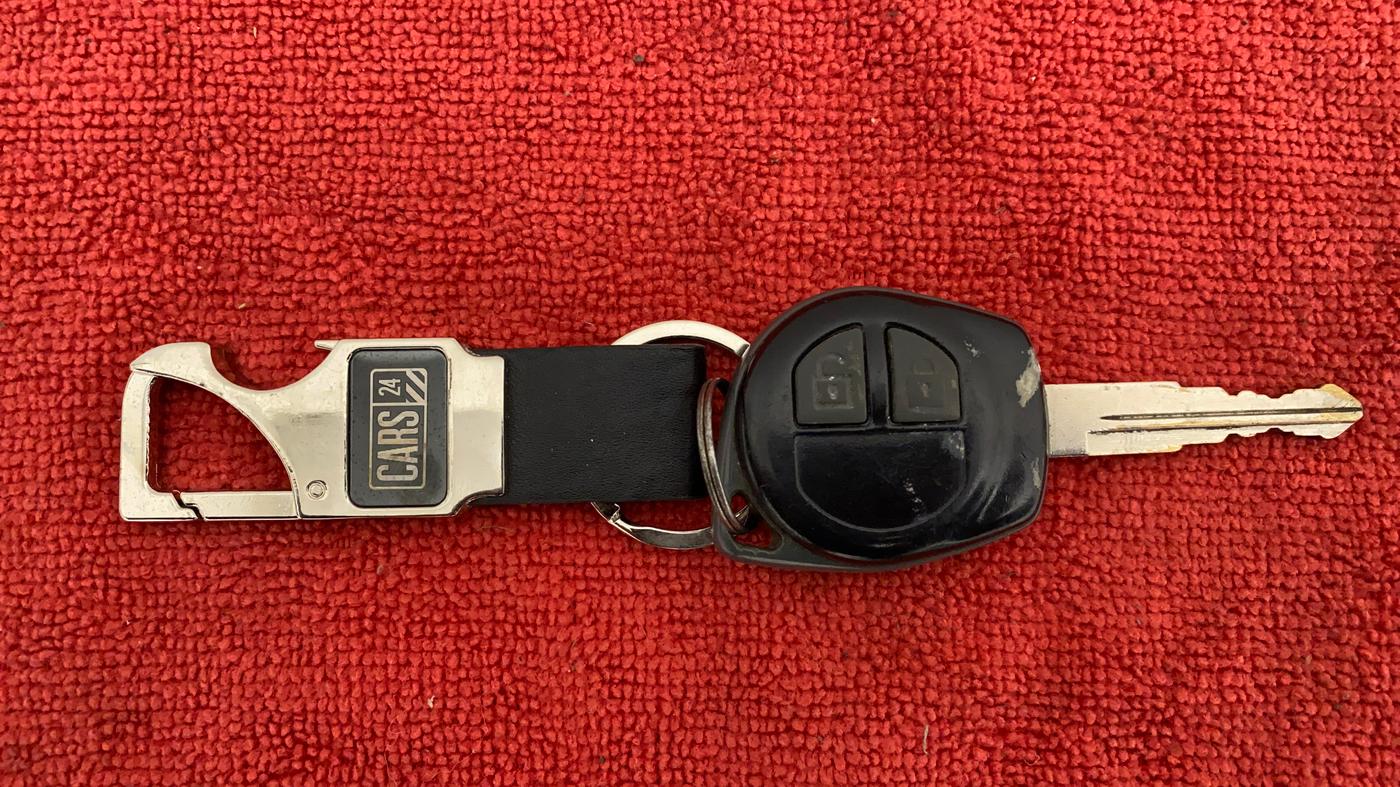 2012 Maruti Swift Dzire VXI, Petrol, Manual, 50,624 km, Key Close Up