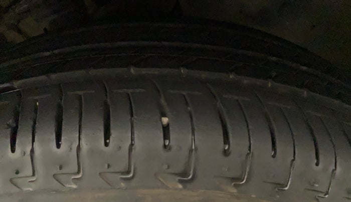 2017 Maruti IGNIS DELTA 1.2 AMT, Petrol, Automatic, 20,687 km, Left Front Tyre Tread