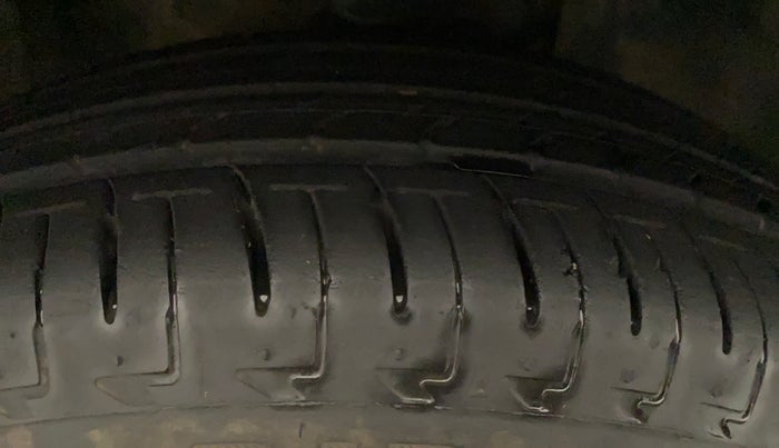 2017 Maruti IGNIS DELTA 1.2 AMT, Petrol, Automatic, 20,687 km, Left Rear Tyre Tread