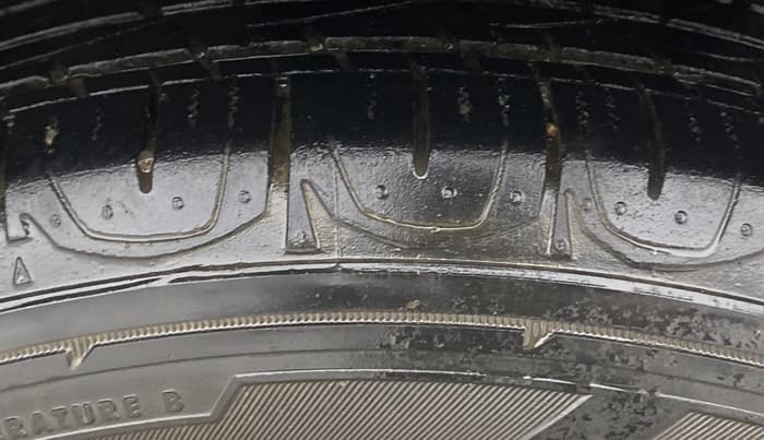 2019 Jeep Compass SPORT PLUS 1.4 PETROL, Petrol, Manual, 34,336 km, Left Rear Tyre Tread