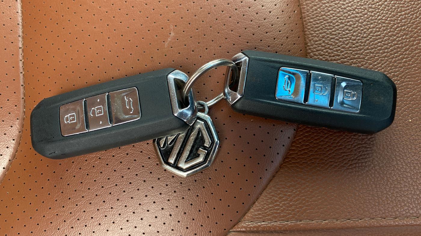 2021 MG HECTOR PLUS SMART 1.5 PETROL TURBO DCT 6-STR, Petrol, Automatic, 48,801 km, Key Close Up