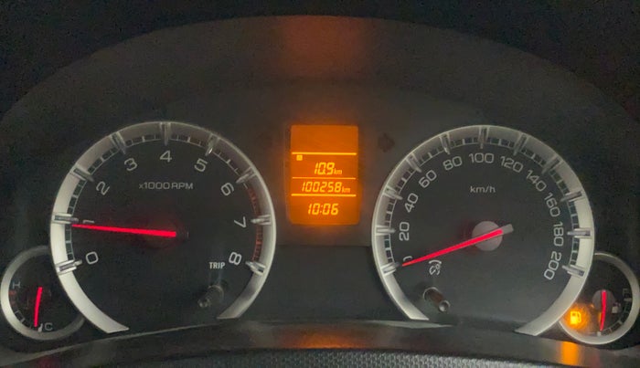 2012 Maruti Swift VXI, Petrol, Manual, 1,00,258 km, Odometer Image