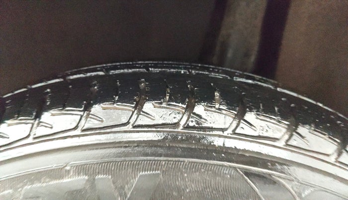 2018 Maruti Baleno DELTA PETROL 1.2, Petrol, Manual, 64,603 km, Left Rear Tyre Tread