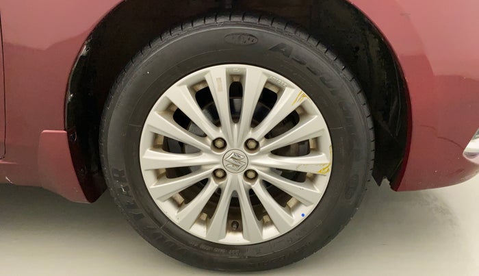 2019 Maruti Ciaz DELTA 1.5 SHVS MT PETROL, Petrol, Manual, 49,281 km, Right Front Wheel
