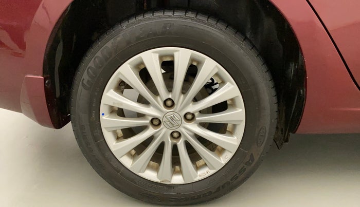 2019 Maruti Ciaz DELTA 1.5 SHVS MT PETROL, Petrol, Manual, 49,281 km, Right Rear Wheel