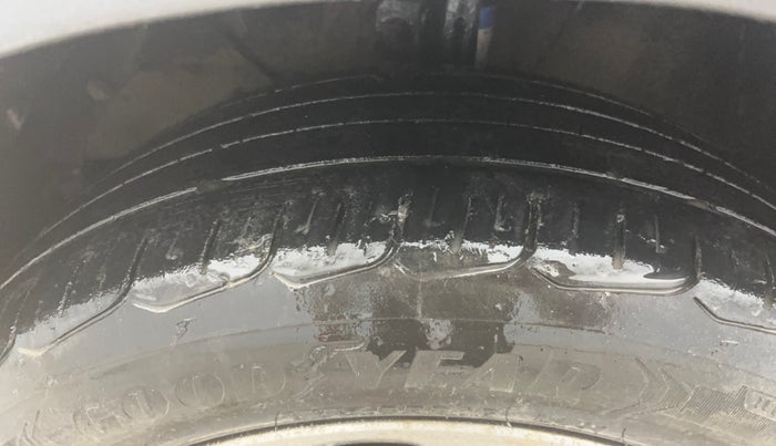 2017 Maruti Baleno ZETA CVT PETROL 1.2, Petrol, Automatic, 69,821 km, Left Front Tyre Tread