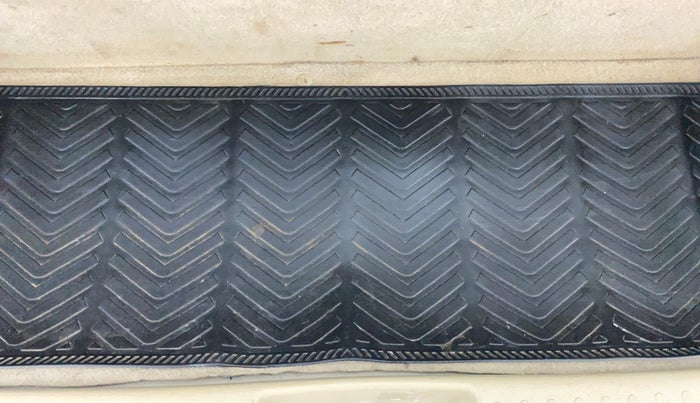 2013 Maruti Ertiga VXI, Petrol, Manual, 1,12,352 km, Boot Inside