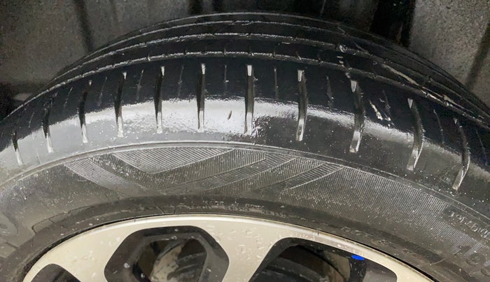 2022 Maruti Baleno ALPHA 1.2 AGS, Petrol, Automatic, 39,962 km, Left Rear Tyre Tread