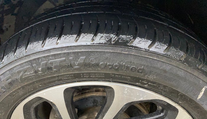 2022 Maruti Baleno ALPHA 1.2 AGS, Petrol, Automatic, 39,962 km, Left Front Tyre Tread