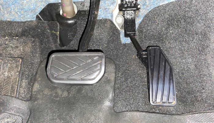 2022 Maruti Baleno ALPHA 1.2 AGS, Petrol, Automatic, 39,962 km, Pedals