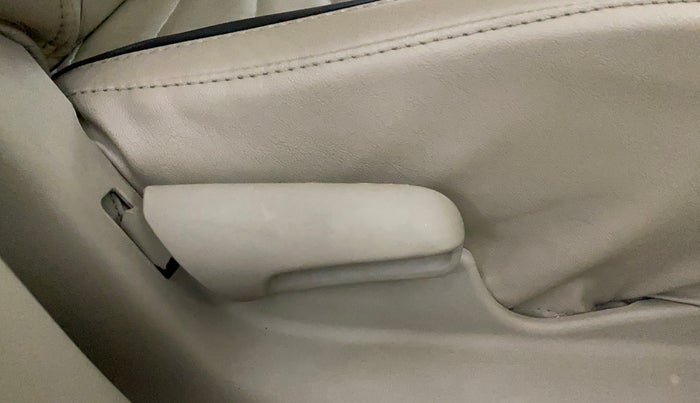 2018 Maruti Ciaz SIGMA 1.5 SHVS MT  PETROL, Petrol, Manual, 50,094 km, Driver Side Adjustment Panel