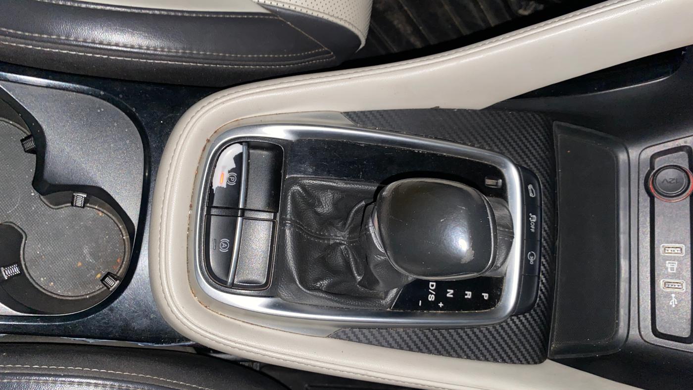 2022 MG ASTOR SHARP 1.5 CVT, Petrol, Automatic, 47,837 km, Gear Lever
