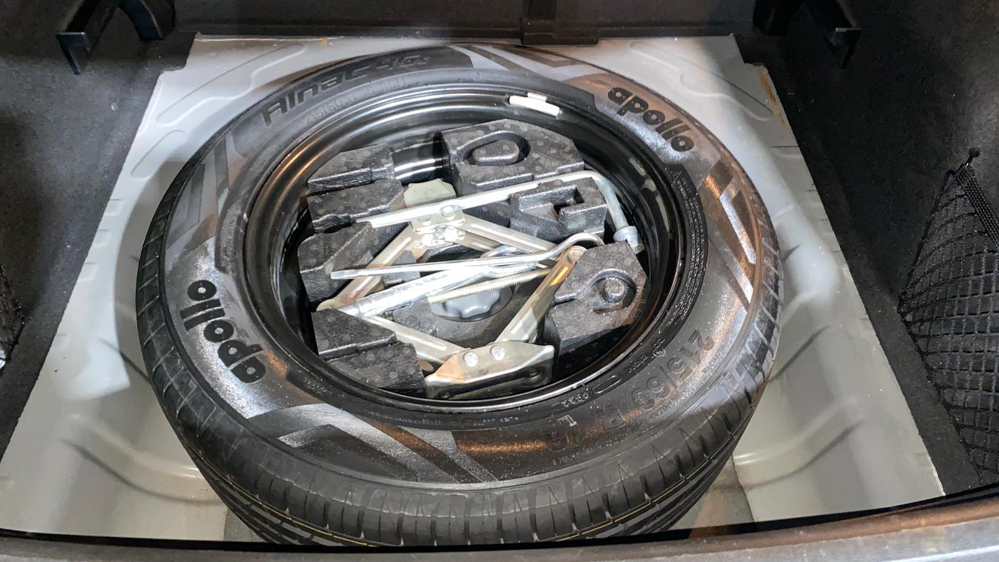 2022 MG ASTOR SHARP 1.5 CVT, Petrol, Automatic, 47,837 km, Spare Tyre
