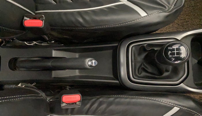 2024 Maruti IGNIS DELTA 1.2, Petrol, Manual, 19,652 km, Gear Lever