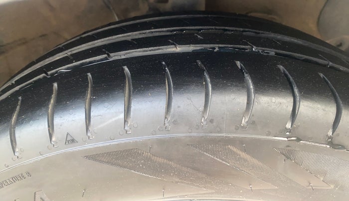 2019 Hyundai NEW SANTRO SPORTZ AMT, Petrol, Automatic, 65,488 km, Right Front Tyre Tread