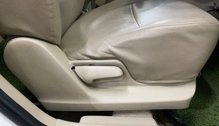 2015 Maruti Swift Dzire VXI, Petrol, Manual, 94,311 km, Driver Side Adjustment Panel