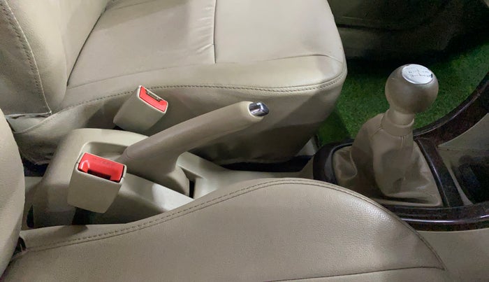 2015 Maruti Swift Dzire VXI, Petrol, Manual, 94,311 km, Gear Lever