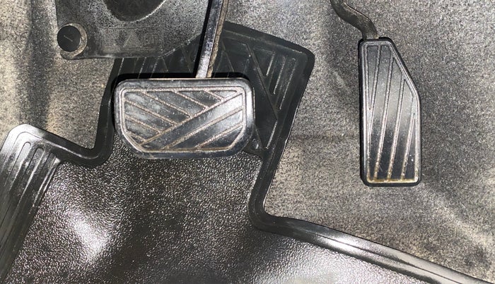 2020 Maruti New Wagon-R ZXI 1.2 AMT, Petrol, Automatic, 24,495 km, Pedals