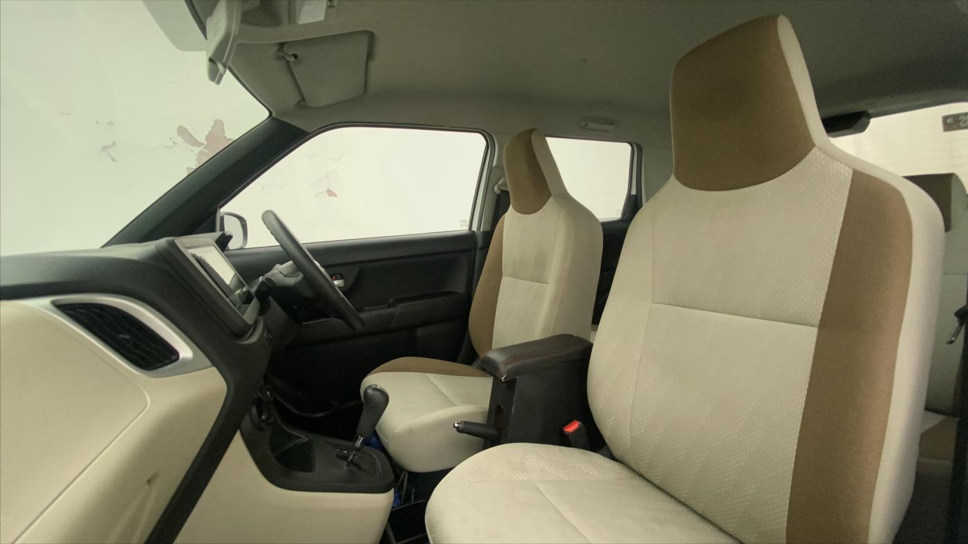 2020 Maruti New Wagon-R ZXI 1.2 AMT, Petrol, Automatic, 24,495 km, Right Side Front Door Cabin