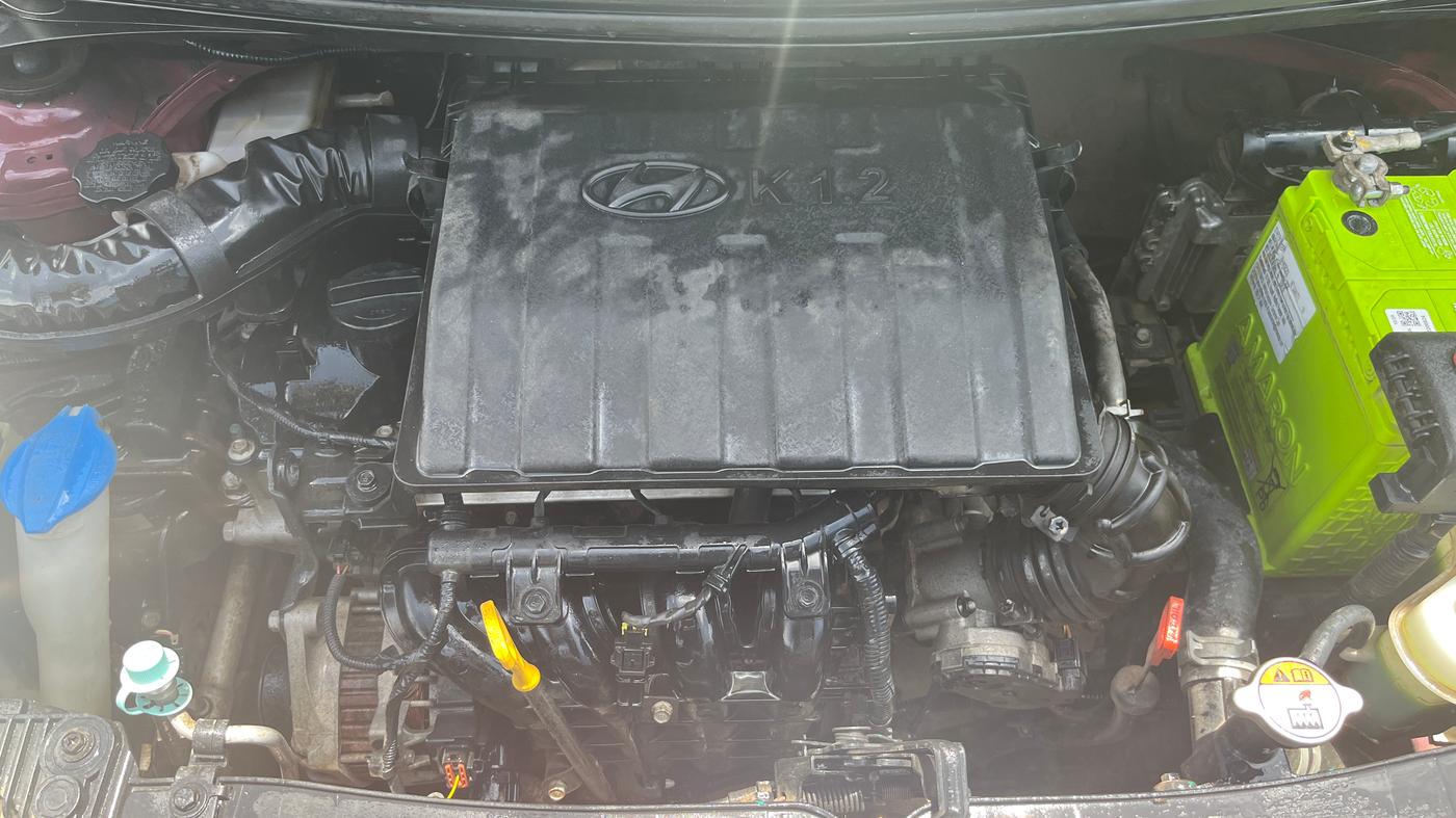 2016 Hyundai Grand i10 MAGNA AT 1.2 KAPPA VTVT, Petrol, Automatic, 20,698 km, Engine View