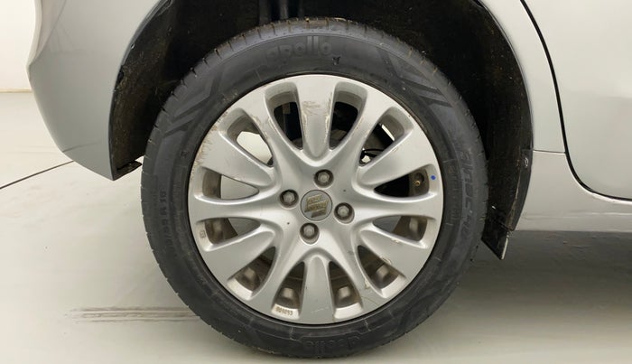 2017 Maruti Baleno ZETA CVT PETROL 1.2, Petrol, Automatic, 36,868 km, Right Rear Wheel