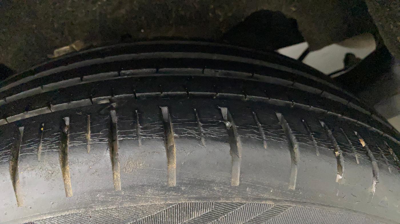 2017 Maruti Baleno ZETA CVT PETROL 1.2, Petrol, Automatic, 36,868 km, Right Rear Tyre Tread