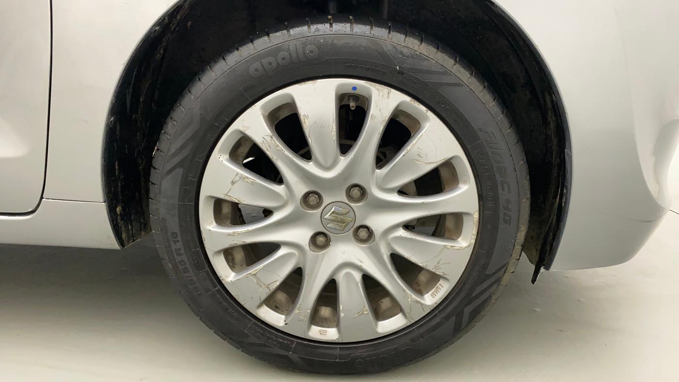 2017 Maruti Baleno ZETA CVT PETROL 1.2, Petrol, Automatic, 36,868 km, Right Front Wheel