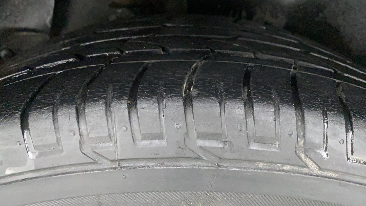 2017 Hyundai Creta 1.6 SX PLUS AUTO PETROL, Petrol, Automatic, 50,179 km, Right Rear Tyre Tread