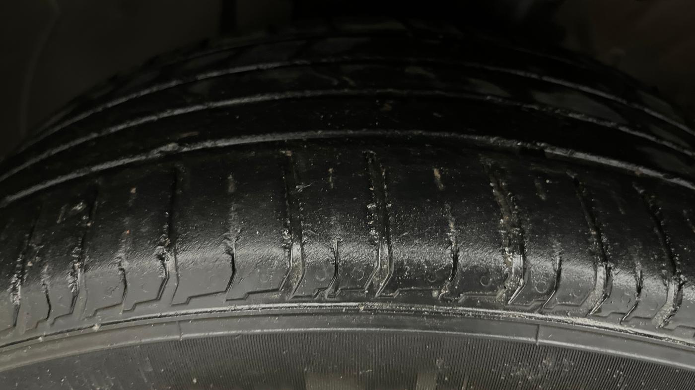 2021 Hyundai VENUE SX PLUS 1.0 TURBO DCT, Petrol, Automatic, 66,594 km, Left Front Tyre Tread