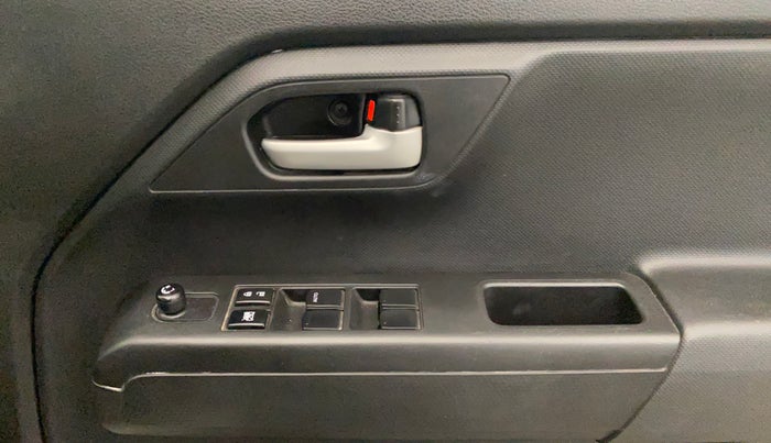 2020 Maruti New Wagon-R VXI 1.0, Petrol, Manual, 9,598 km, Driver Side Door Panels Control