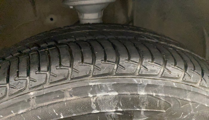 2020 Maruti New Wagon-R VXI 1.0, Petrol, Manual, 9,598 km, Right Front Tyre Tread