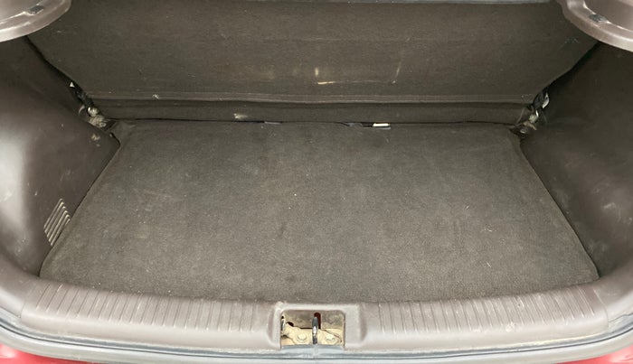 2011 Hyundai Santro Xing GL PLUS, Petrol, Manual, 62,210 km, Boot Inside