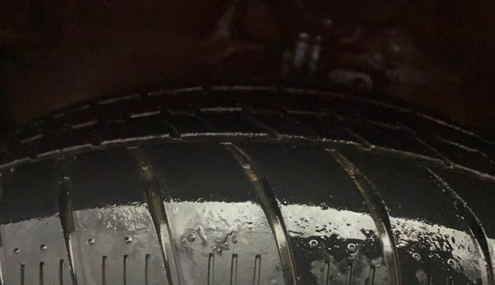 2015 Maruti Celerio VXI AMT, Petrol, Automatic, 39,711 km, Left Front Tyre Tread