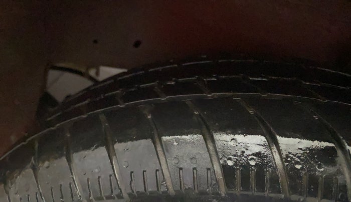 2015 Maruti Celerio VXI AMT, Petrol, Automatic, 39,711 km, Left Rear Tyre Tread
