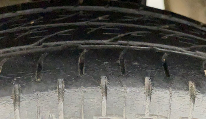 2011 Maruti Alto K10 VXI, Petrol, Manual, 85,253 km, Right Rear Tyre Tread
