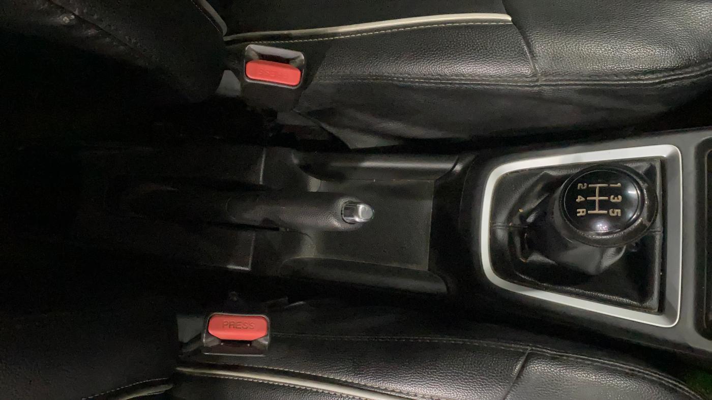 2021 Maruti Swift VXI, Petrol, Manual, 44,580 km, Gear Lever