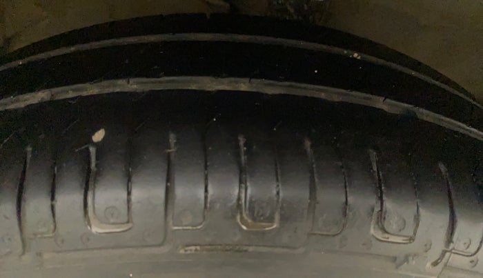 2014 Maruti Wagon R 1.0 LXI CNG, CNG, Manual, 95,457 km, Right Rear Tyre Tread
