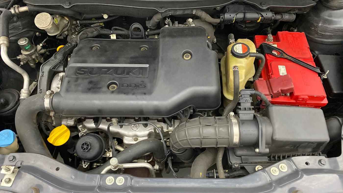 2013 Maruti Swift VDI, Diesel, Manual, 54,679 km, Open Bonet