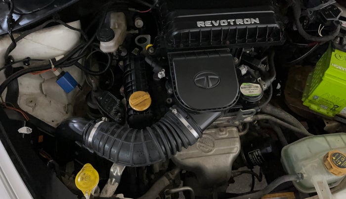 2016 Tata Tiago XM PETROL, Petrol, Manual, 35,773 km, Engine View - Right