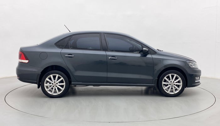 2018 Volkswagen Vento HIGHLINE PLUS 1.5 AT 16 ALLOY, Diesel, Automatic, 71,920 km, Right Side View