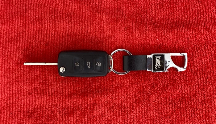 2018 Volkswagen Vento HIGHLINE PLUS 1.5 AT 16 ALLOY, Diesel, Automatic, 71,920 km, Key Close Up