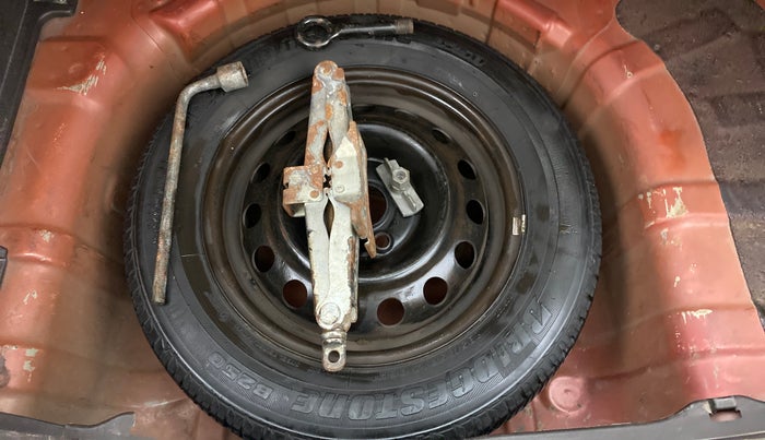 2011 Hyundai i20 MAGNA (O) 1.4 CRDI, Diesel, Manual, 90,988 km, Dicky (Boot door) - Tool missing